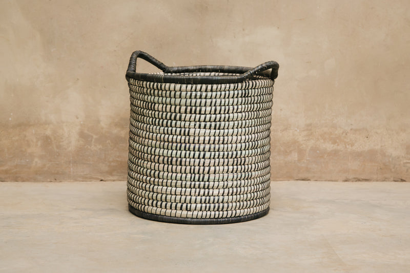 OLS Mlaza Large Dyed Planter (Black & Orange)