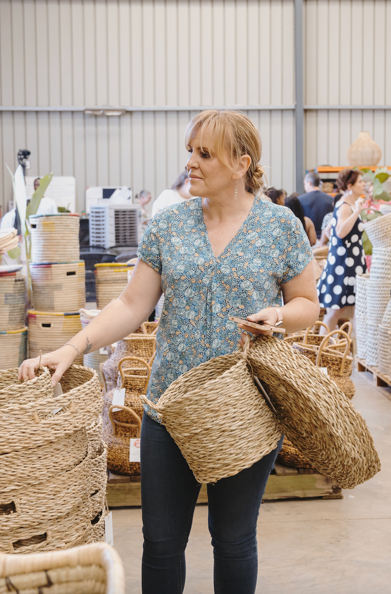 🎄Stellenbosch - Christmas Edition (Sip & Shop Factory Sale)        📅 Date: 31st October 2025 - 2nd November 2025