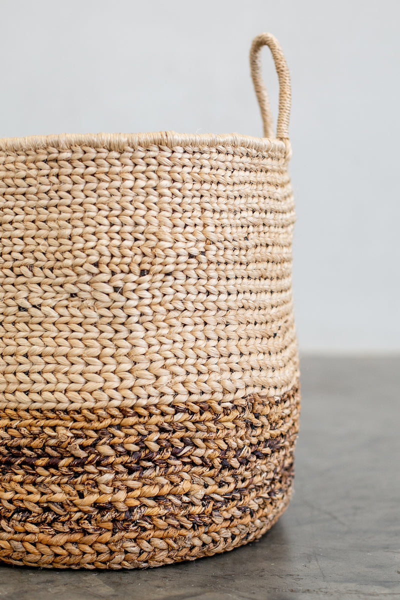 OLS Banana Bark & Sisal Premium Planter